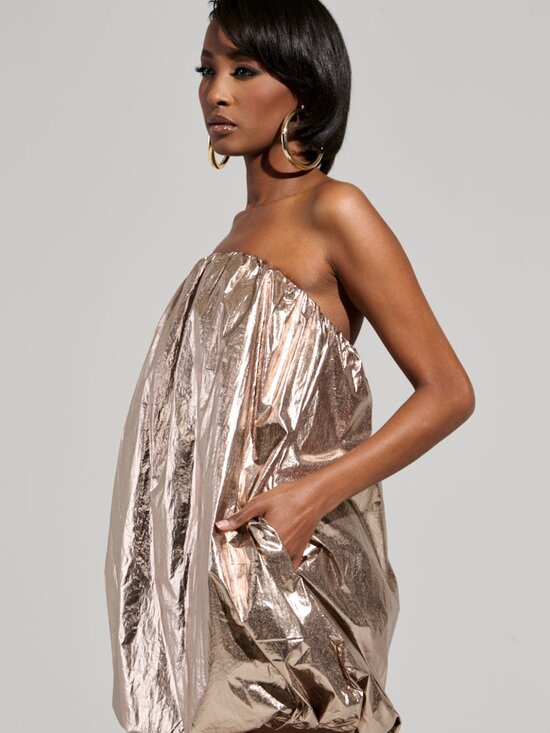 AKIRA Dresses & Skirts - NWT Akira Stopping Traffic Gold Mini Dress